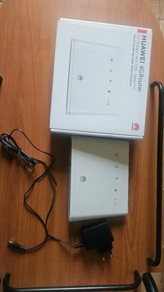 Router Huawei 4G LTE N300 Gigabit