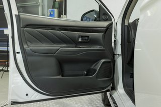 Mitsubishi Outlander 2.0 PHEV Kaiteki Auto 4WD
