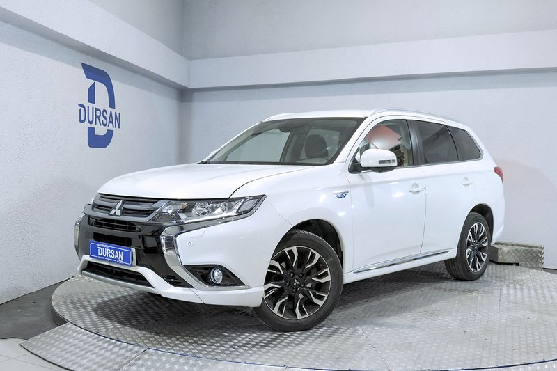 Mitsubishi Outlander 2016