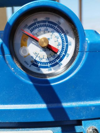 Carga de gas para aire acondicionado