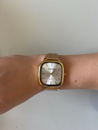 Reloj Casio Vintage Dorado y Blanco