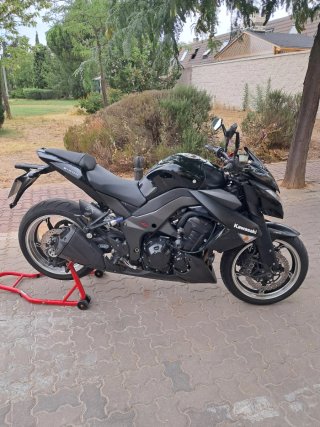 Kawasaki Z1000 2011 (Matriculada 2014)