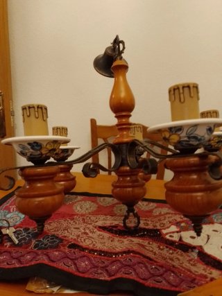 Lámpara rústica de techo madera y cerámica