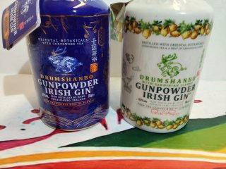 2 Bottiglie Vuote Gin Gunpowder Ceramica