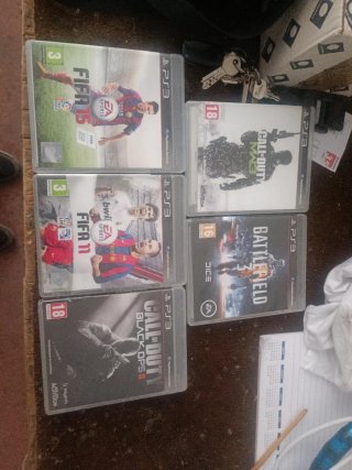 Lote de 5 Videojuegos PS3: FIFA, Call of Duty, Bat