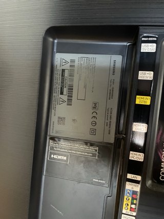 Samsung TV Curva Negra y Plateada