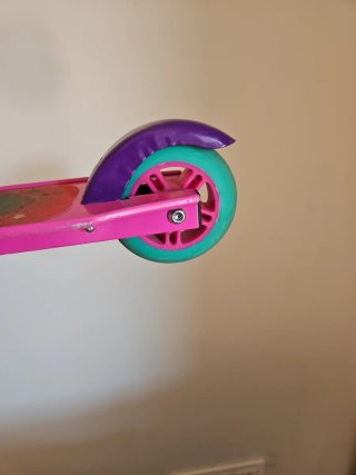 Patinete infantil rosa y morado