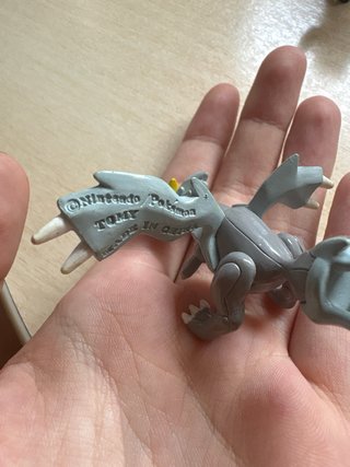 Figura Kyurem Pokémon