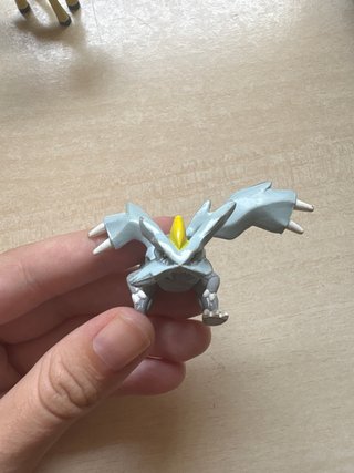 Figura Kyurem Pokémon