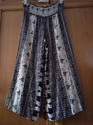 Falda pantalón con estampado de elefantes