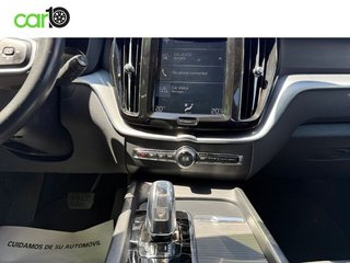 Volvo XC60 2.0 T8 AWD Momentum Auto