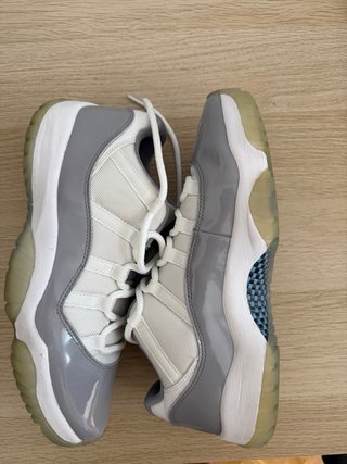 Zapatillas Jordan 11 Low Cement Gray