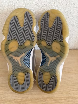 Zapatillas Jordan 11 Low Cement Gray