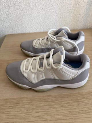 Zapatillas Jordan 11 Low Cement Gray