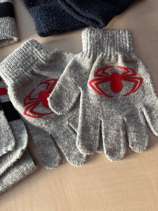 Conjunto Gorro, Bufanda y Guantes Spiderman