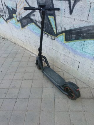 Patinete eléctrico Navee 65