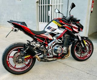 Kawasaki Z900 Full