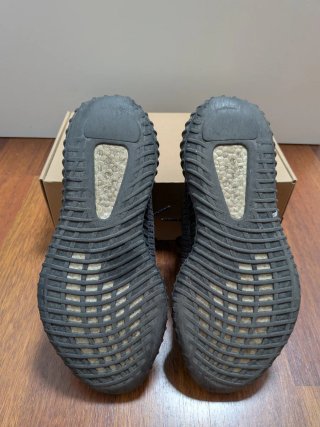 Adidas Yeezy Boost 350 V2 Black Triple Black