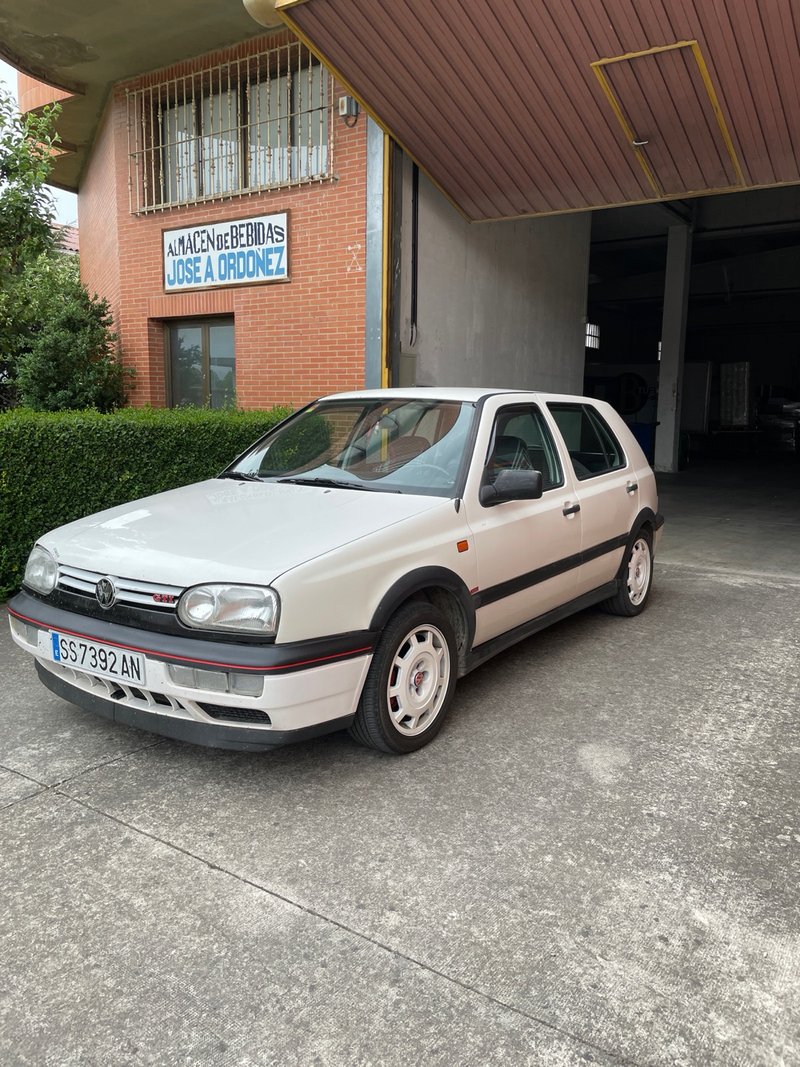 Volkswagen Golf 1992 - foto 1