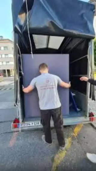 Empresa de transporte y limpieza 698652407