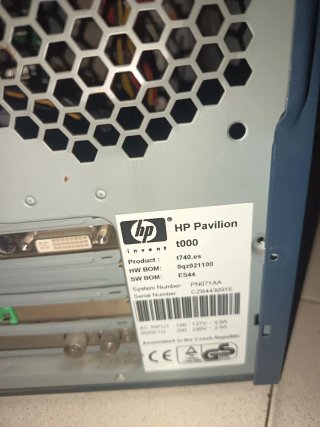 Torre HP Pentium 4 3.2GHz 1GB RAM 200GB HDD