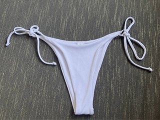 Braguita bikini mujer blanca