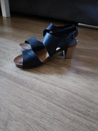 Sandalias tacón piel negras talla 37