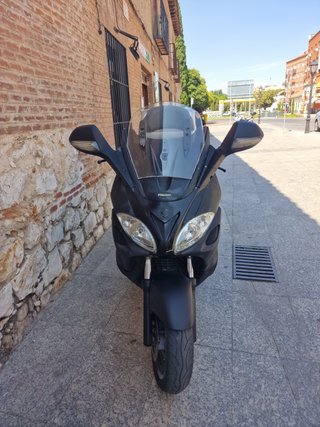Piaggio X9 200
