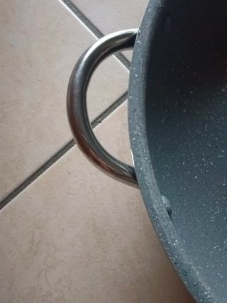 Padella in metallo effetto pietra