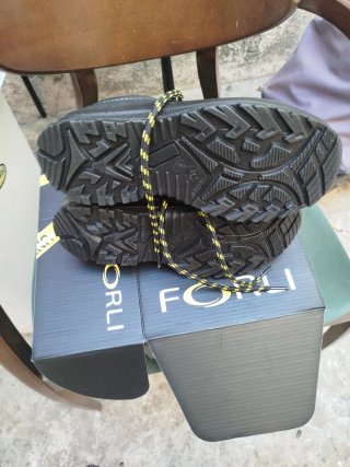 Zapatos de seguridad FORLI negros y amarillos T.39