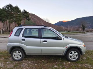 Suzuki Ignis 2001