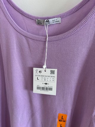 Camiseta lila Zara sin mangas L morada