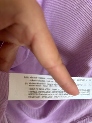 Camiseta lila Zara sin mangas L morada