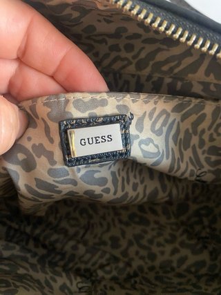 Bolso Guess Original Monogram Marrón y Beige