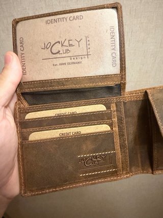 Billetera de piel con ciervo