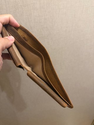 Billetera de piel con ciervo