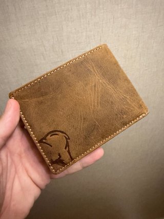 Billetera de piel con ciervo