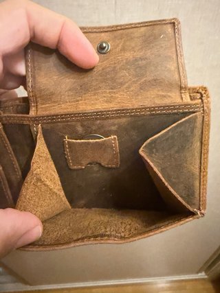 Billetera de piel con ciervo