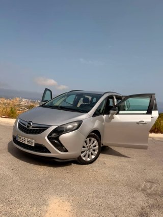 Opel Zafira Tourer 2012 MOTOR recien CAMBIADO