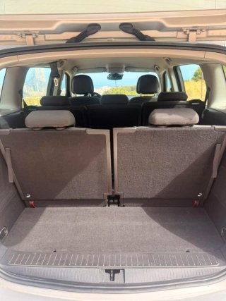 Opel Zafira Tourer 2012 MOTOR recien CAMBIADO
