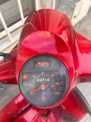 Vespa PK 75 XL, Elestar Roja