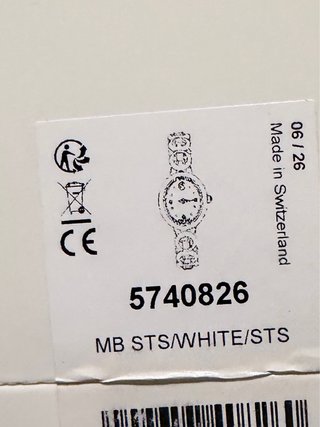 Reloj Ovalado Swarovski Plata y Blanco