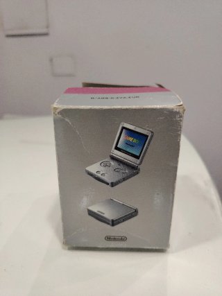 Caja Nintendo Game Boy Advance SP
