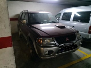 Mitsubishi Montero 2000