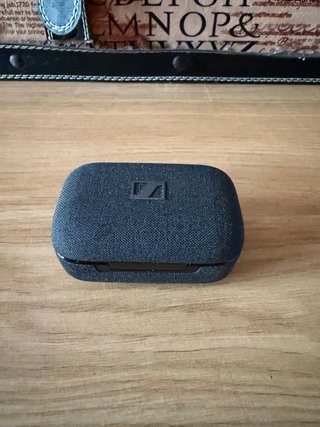 Sennheiser Momentum 4 True Wireless Negro