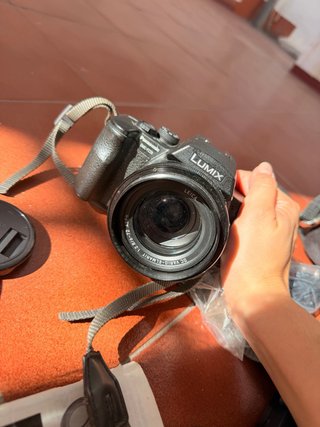 Cámara Panasonic Lumix DMC-FZ20EG + Funda Canon