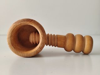 Lote 3 Cascanueces: Madera, Muelle y Pinza