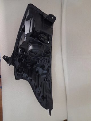 Faro Opel Vivaro B / Renault Trafic 2014+