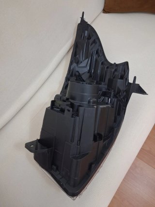 Faro Opel Vivaro B / Renault Trafic 2014+