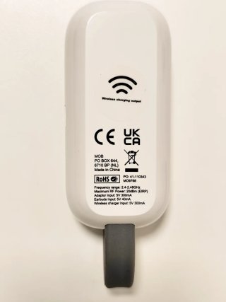 Auriculares TWS con base cargador inalámbrica